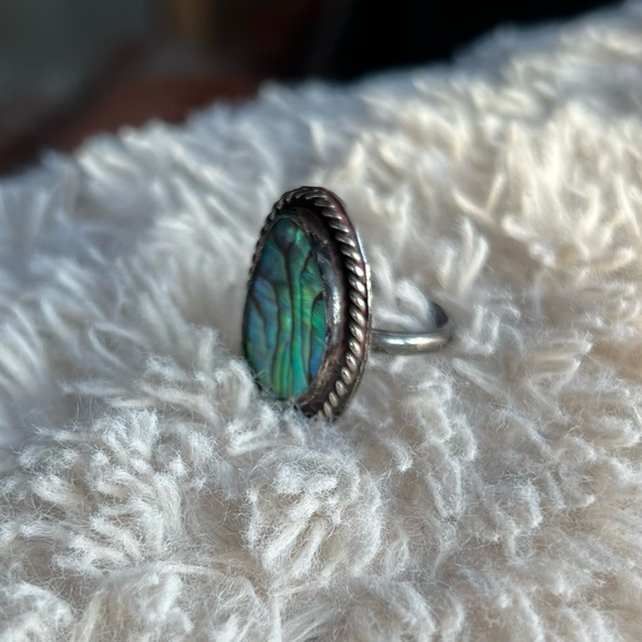 Abalone Shell Ring - Picture 4 of 7